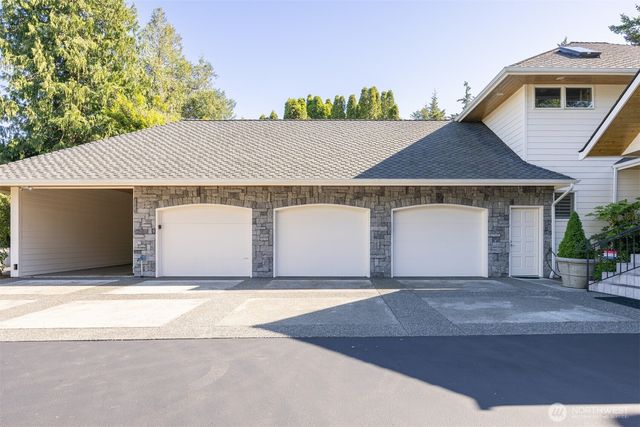 6867 Holeman Avenue, Blaine, WA 98230