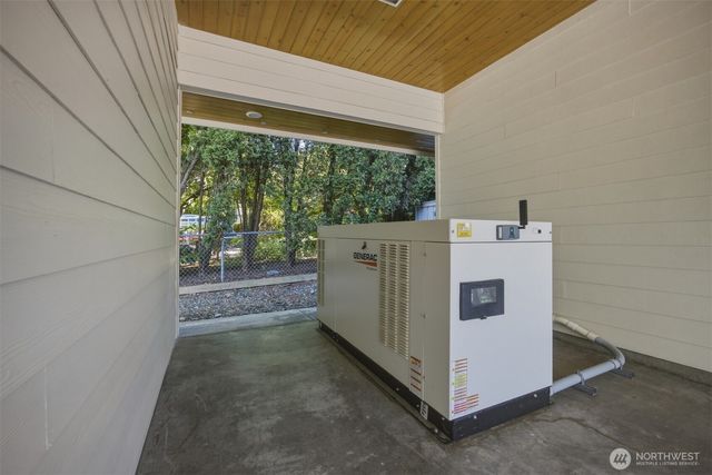 6867 Holeman Avenue, Blaine, WA 98230