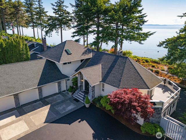 6867 Holeman Avenue, Blaine, WA 98230