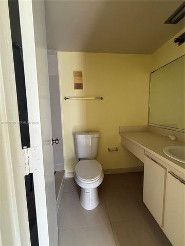 8740 N Sherman Cir 402, Miramar, FL 33025