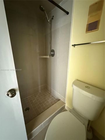 8740 N Sherman Cir 402, Miramar, FL 33025