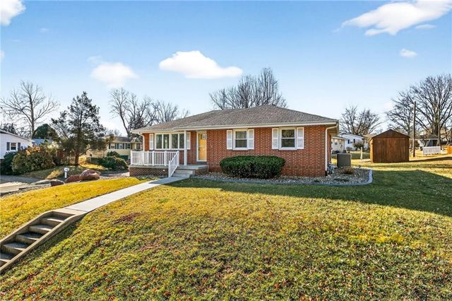 34 Caribou Circle, St Joseph, MO 64506