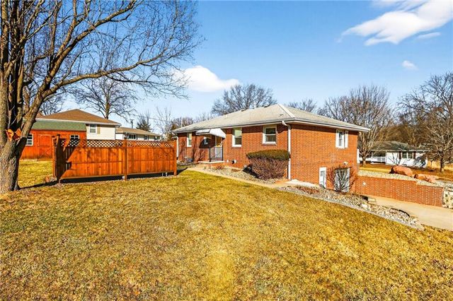 34 Caribou Circle, St Joseph, MO 64506