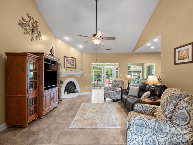 19 Pacifico Drive, Asheville, NC 28806