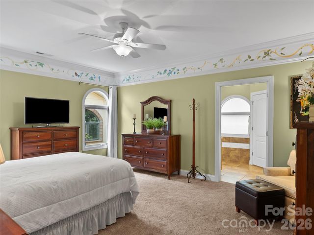 19 Pacifico Drive, Asheville, NC 28806