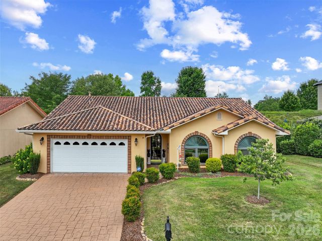 19 Pacifico Drive, Asheville, NC 28806