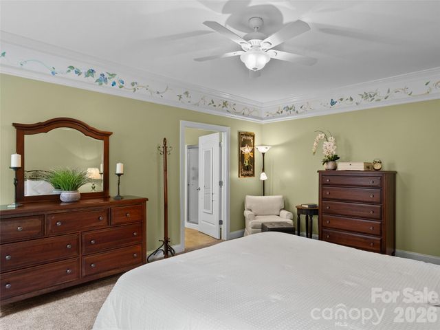 19 Pacifico Drive, Asheville, NC 28806