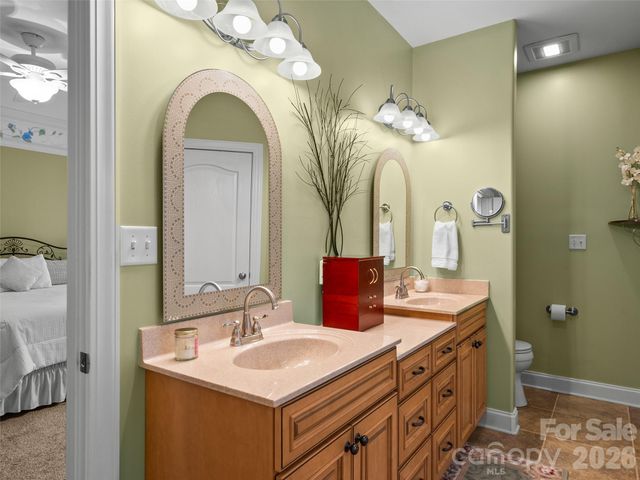 19 Pacifico Drive, Asheville, NC 28806