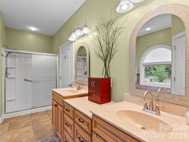 19 Pacifico Drive, Asheville, NC 28806