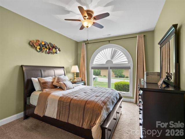 19 Pacifico Drive, Asheville, NC 28806