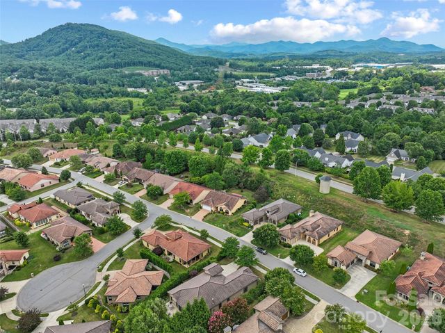 19 Pacifico Drive, Asheville, NC 28806