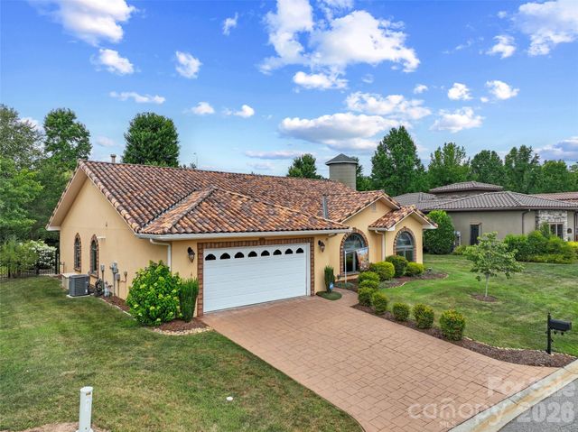 19 Pacifico Drive, Asheville, NC 28806
