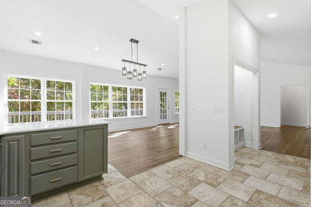 622 Spring Crest Road, Cleveland, GA 30528