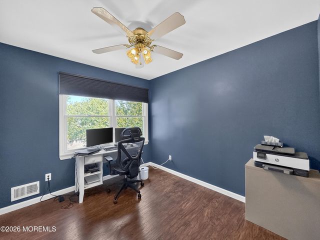 25 Rimwood Lane, Howell, NJ 07731