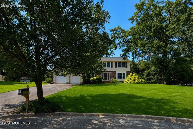 25 Rimwood Lane, Howell, NJ 07731