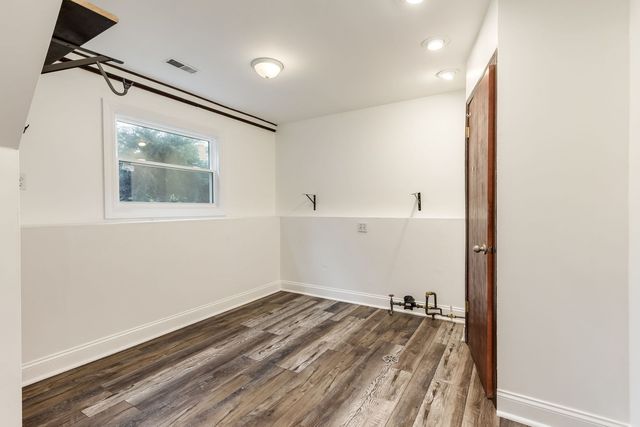 214 Far Hills Drive, Bolingbrook, IL 60440