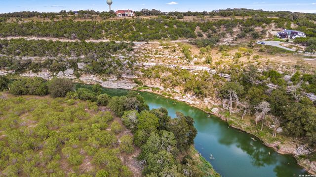 937 Blueridge Vw, Canyon Lake, TX 78133