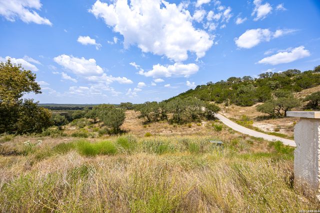 937 Blueridge Vw, Canyon Lake, TX 78133