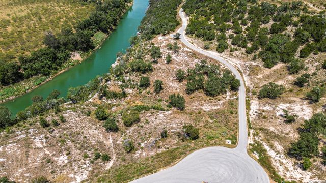 937 Blueridge Vw, Canyon Lake, TX 78133