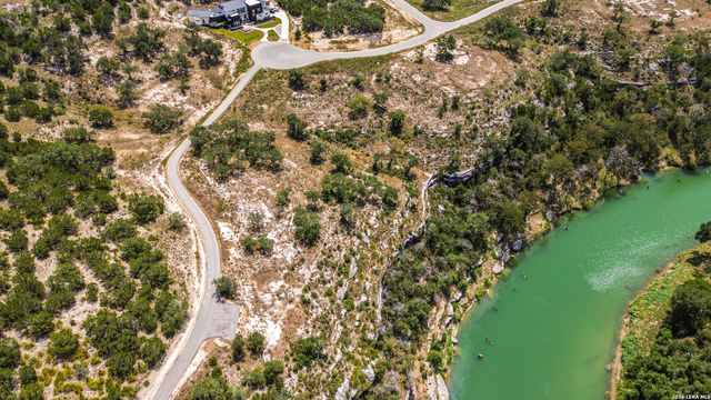 937 Blueridge Vw, Canyon Lake, TX 78133