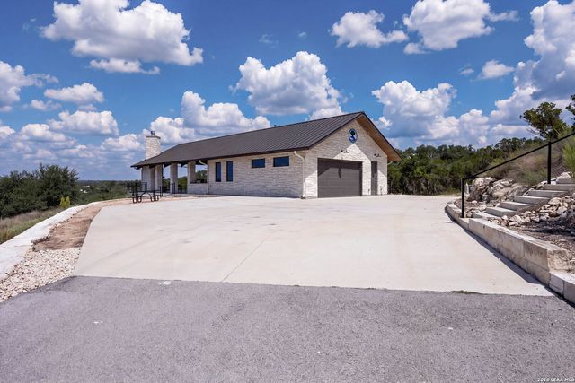 937 Blueridge Vw, Canyon Lake, TX 78133