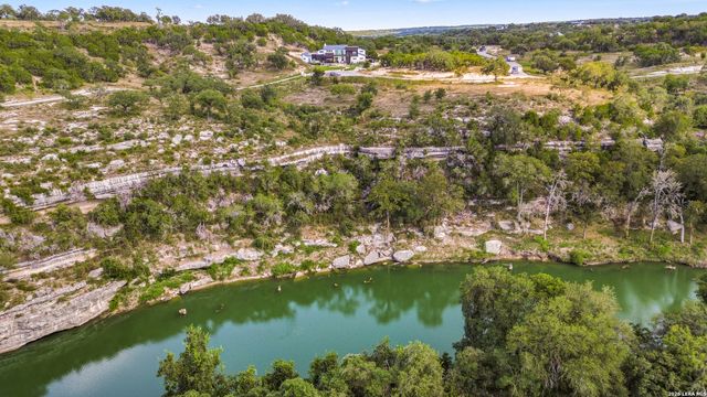 937 Blueridge Vw, Canyon Lake, TX 78133