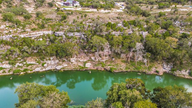 937 Blueridge Vw, Canyon Lake, TX 78133