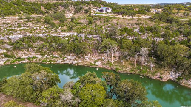 937 Blueridge Vw, Canyon Lake, TX 78133