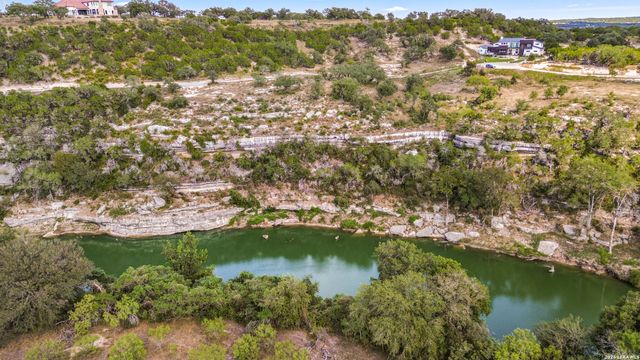 937 Blueridge Vw, Canyon Lake, TX 78133