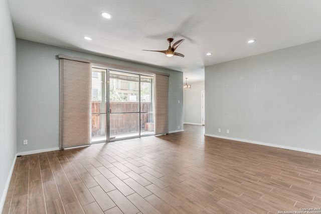 3678 Hidden Dr Apt 604, San Antonio, TX 78217