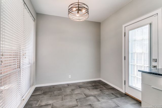 3678 Hidden Dr Apt 604, San Antonio, TX 78217