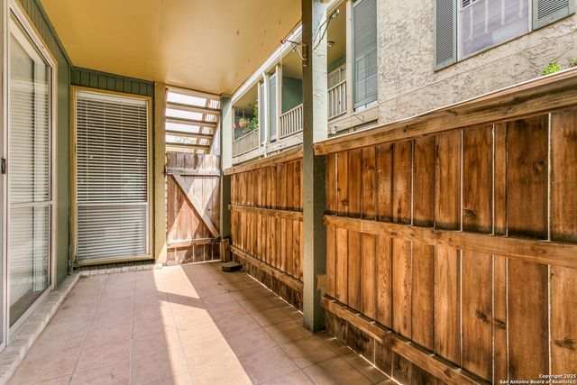 3678 Hidden Dr Apt 604, San Antonio, TX 78217