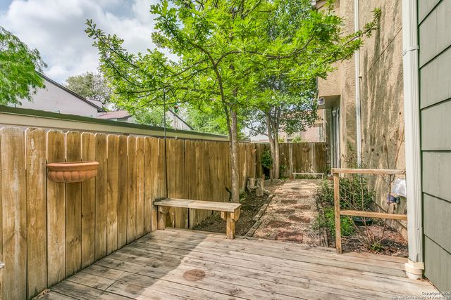 3678 Hidden Dr Apt 604, San Antonio, TX 78217