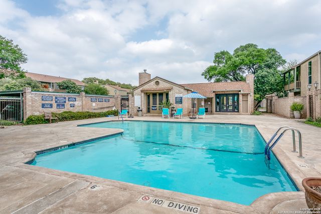 3678 Hidden Dr Apt 604, San Antonio, TX 78217