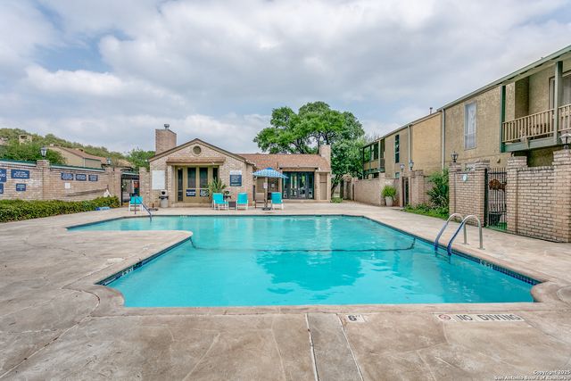 3678 Hidden Dr Apt 604, San Antonio, TX 78217