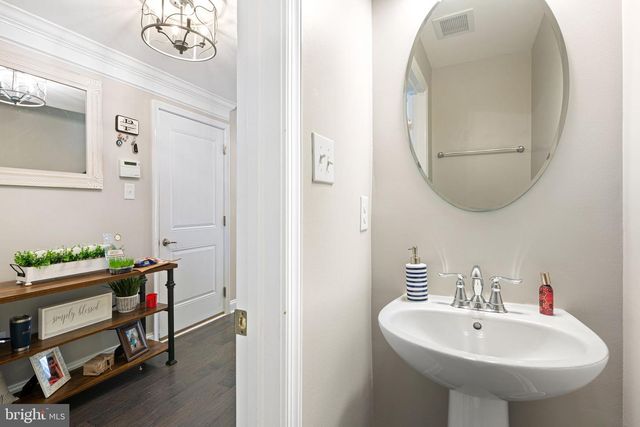 145 MERIDIAN LN, Sewell, NJ 08080
