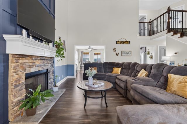 456 Mirren Cir, Clarksville, TN 37042