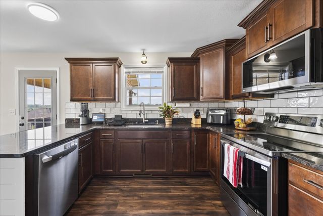 456 Mirren Cir, Clarksville, TN 37042