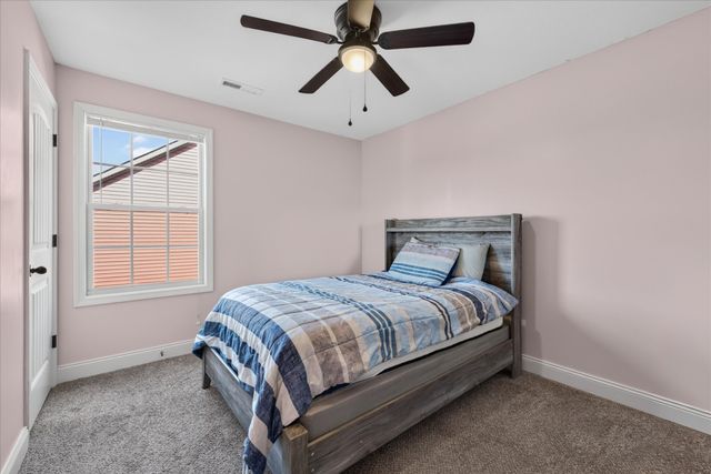 456 Mirren Cir, Clarksville, TN 37042