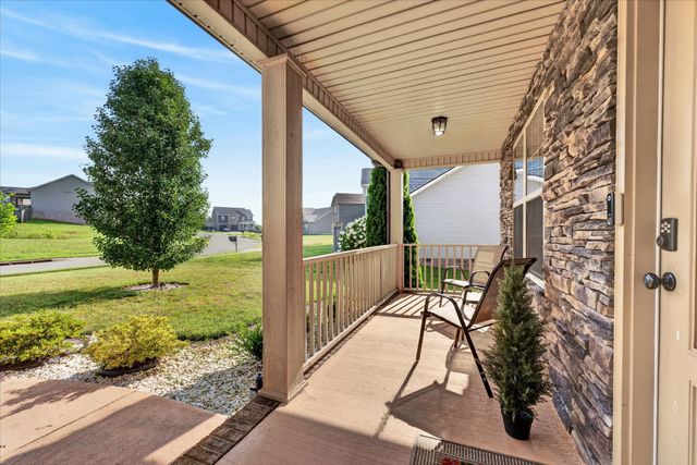 456 Mirren Cir, Clarksville, TN 37042