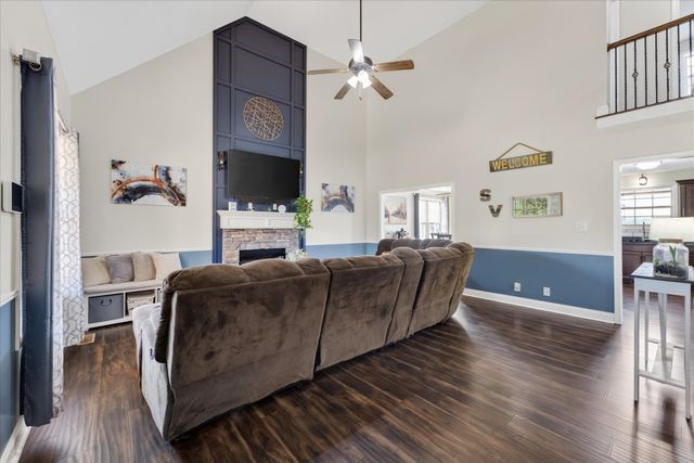 456 Mirren Cir, Clarksville, TN 37042