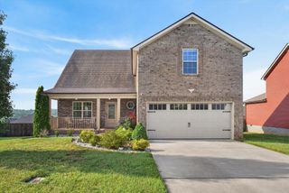 456 Mirren Cir, Clarksville, TN 37042