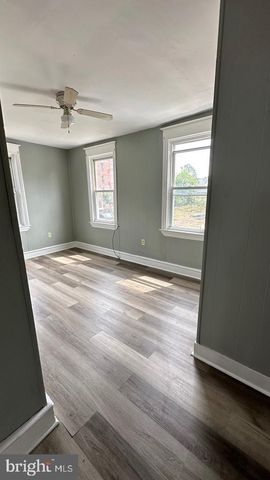 456 S BROADWAY, Gloucester City, NJ 08030