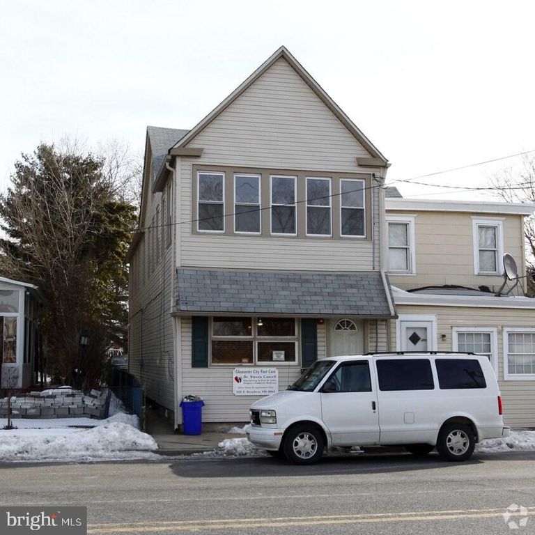 456 S BROADWAY, Gloucester City, NJ 08030