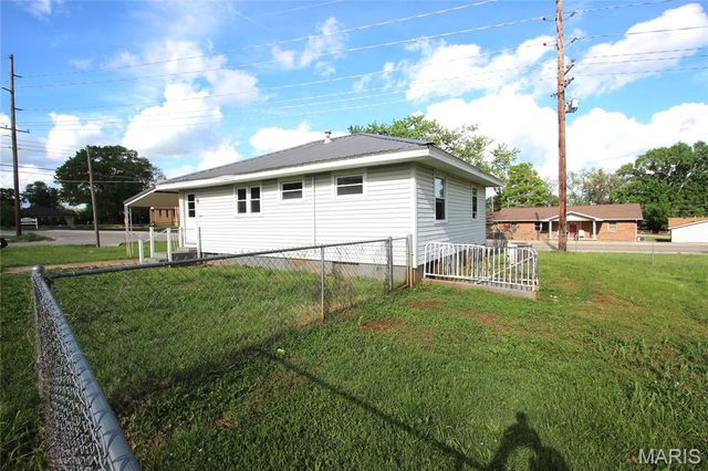 104 N Vandervoot Street, Desloge, MO 63601