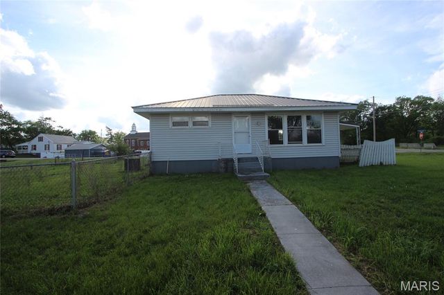104 N Vandervoot Street, Desloge, MO 63601
