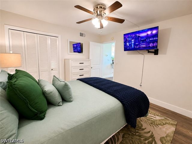 3325 Airport RD N R4, Naples, FL 34105