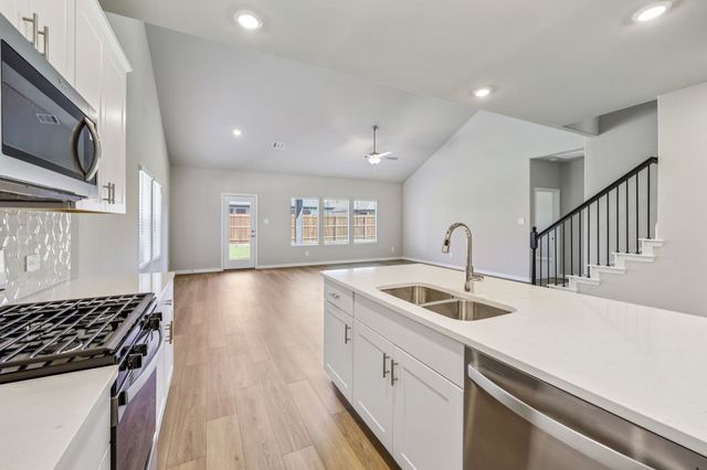 804 Woodford Way, Lowry Crossing, TX 75069