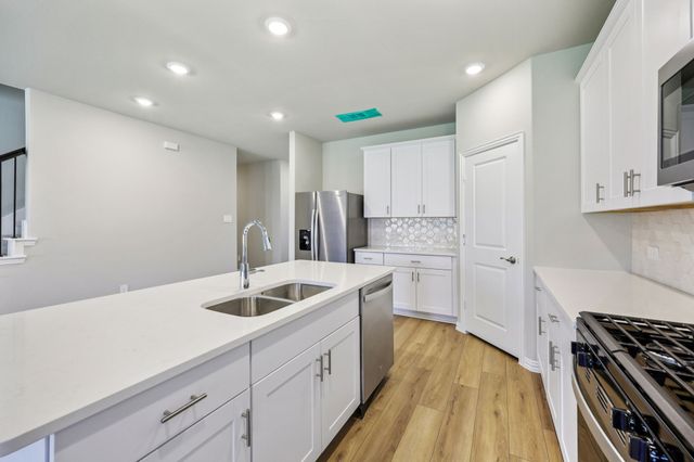 804 Woodford Way, Lowry Crossing, TX 75069