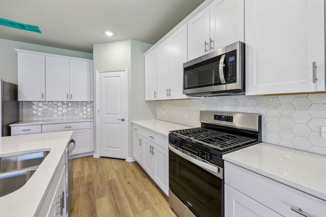 804 Woodford Way, Lowry Crossing, TX 75069